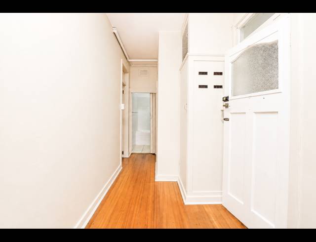 1.5 BEDROOM APARTMENT FOR SALE IN MUSGRAVE